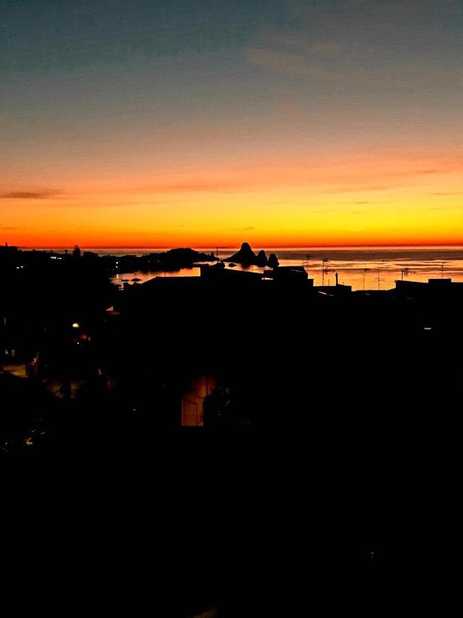 Bed & Breakfast Dietro Le Mura Aci Castello Eksteriør bilde